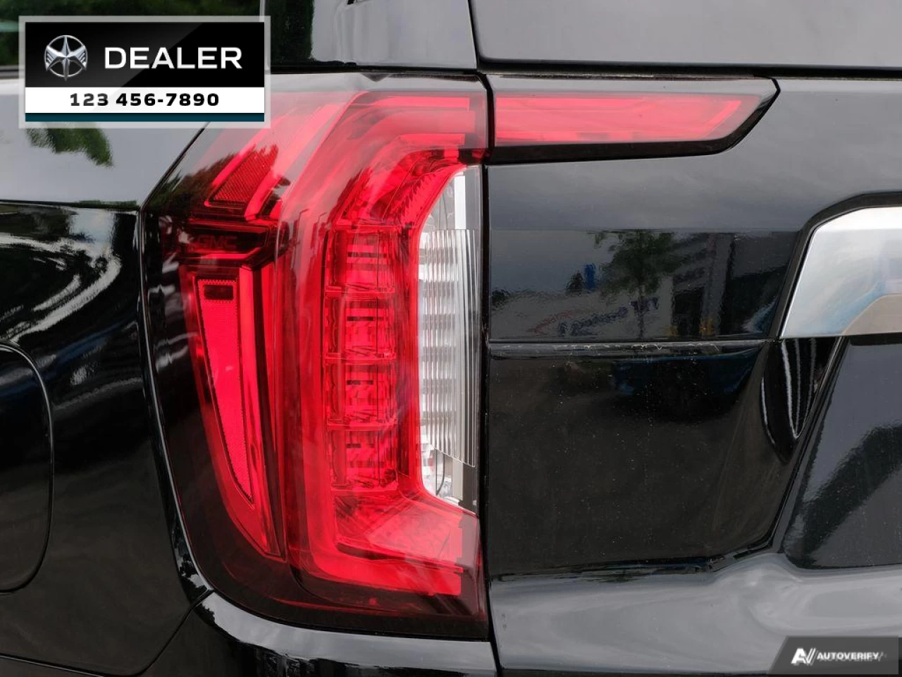 2021 GMC Yukon Denali Image principale