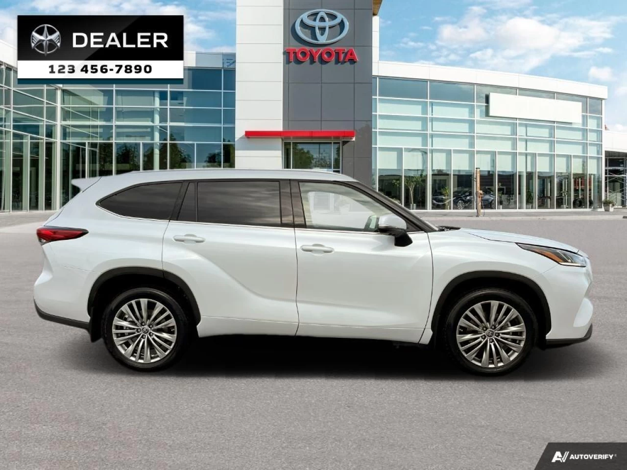 2023 Toyota Highlander Limited Image principale