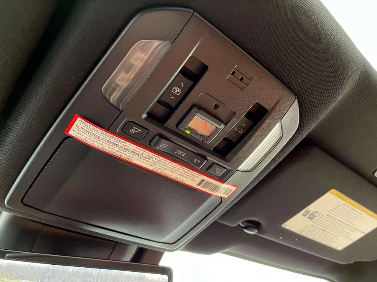 2023 Toyota Highlander LIMITED Main Image