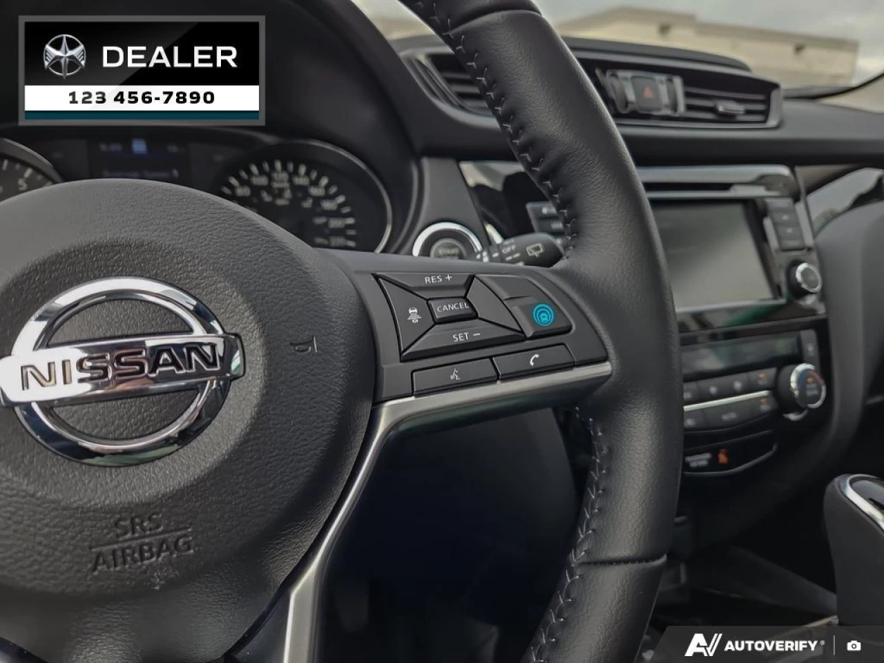 2021 Nissan Qashqai S AWD Main Image