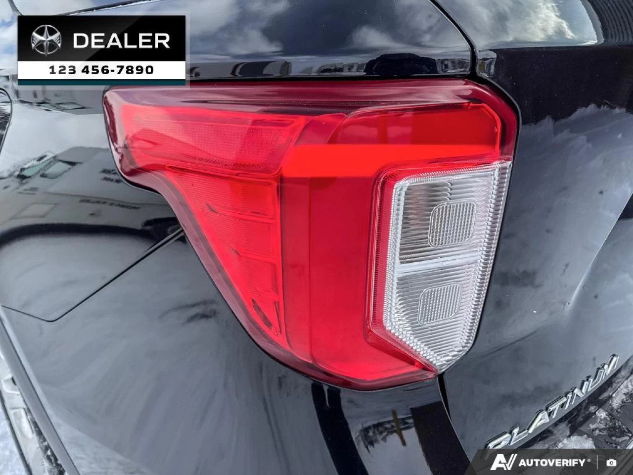 2020 Ford Explorer Platinum Main Image