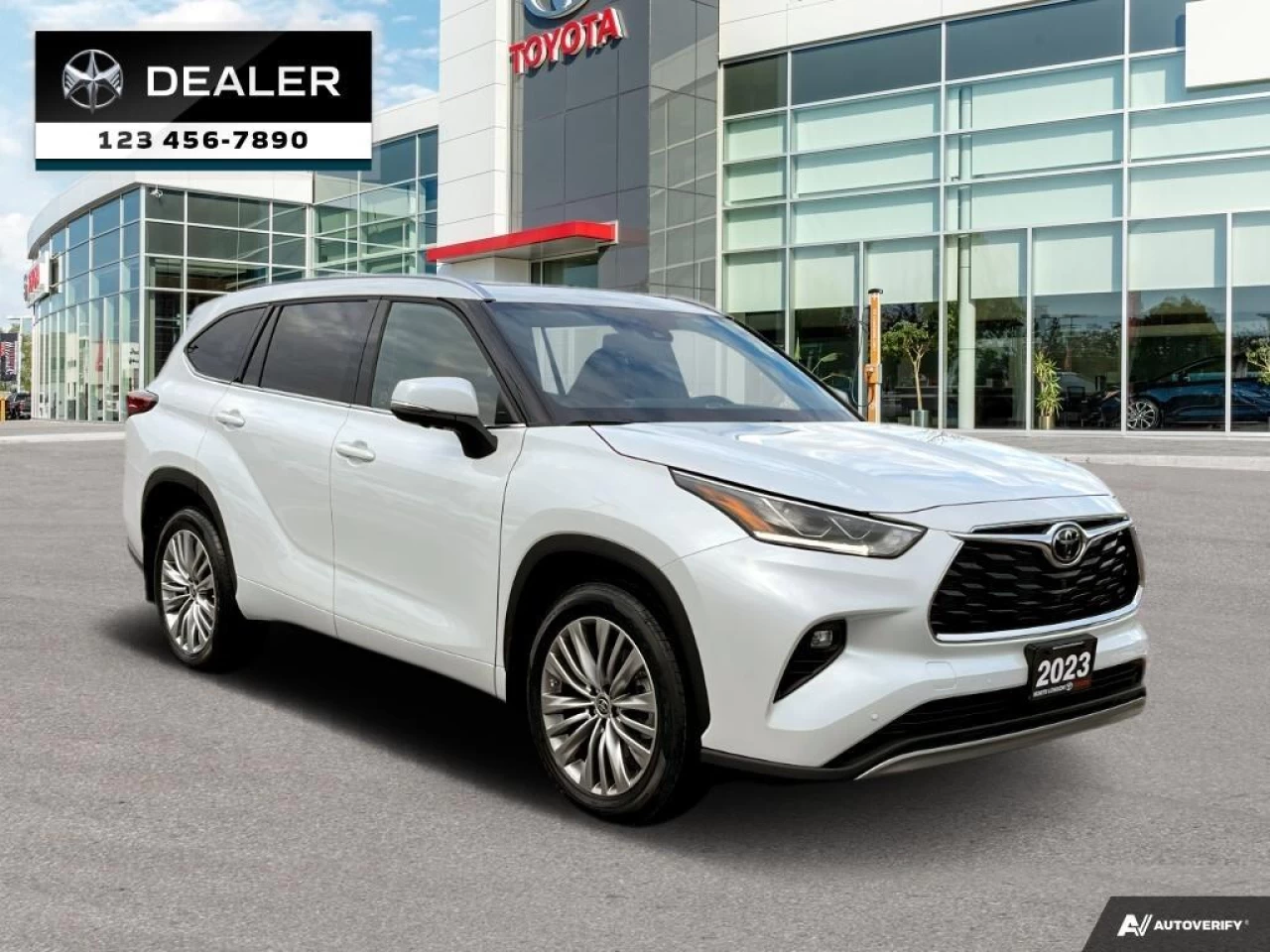 2023 Toyota Highlander Limited Image principale