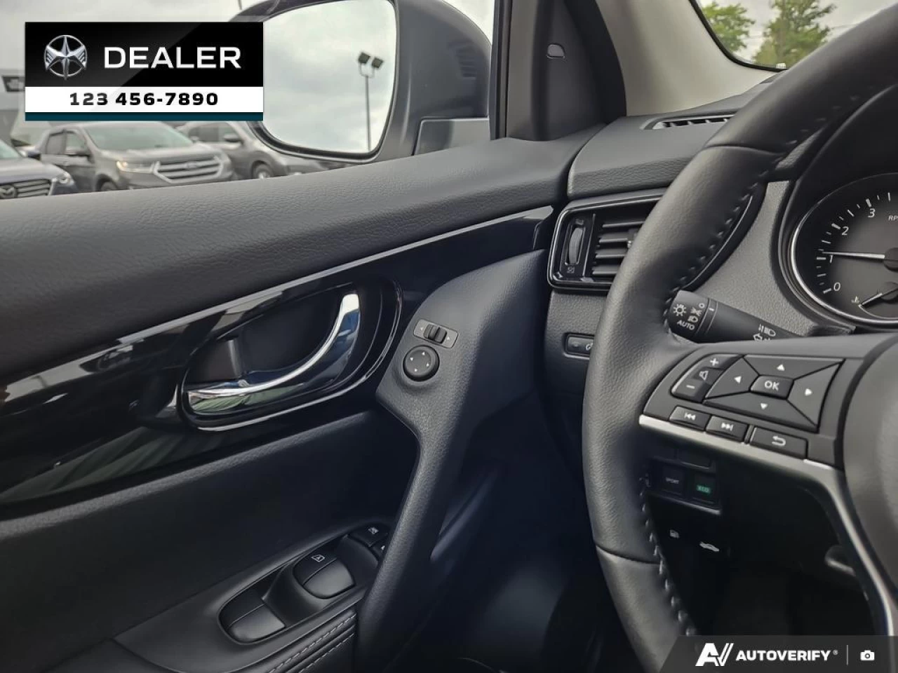 2021 Nissan Qashqai S AWD Main Image