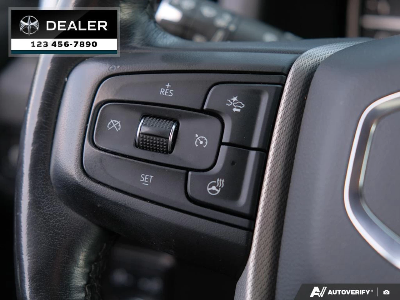 2021 GMC Yukon Denali Image principale