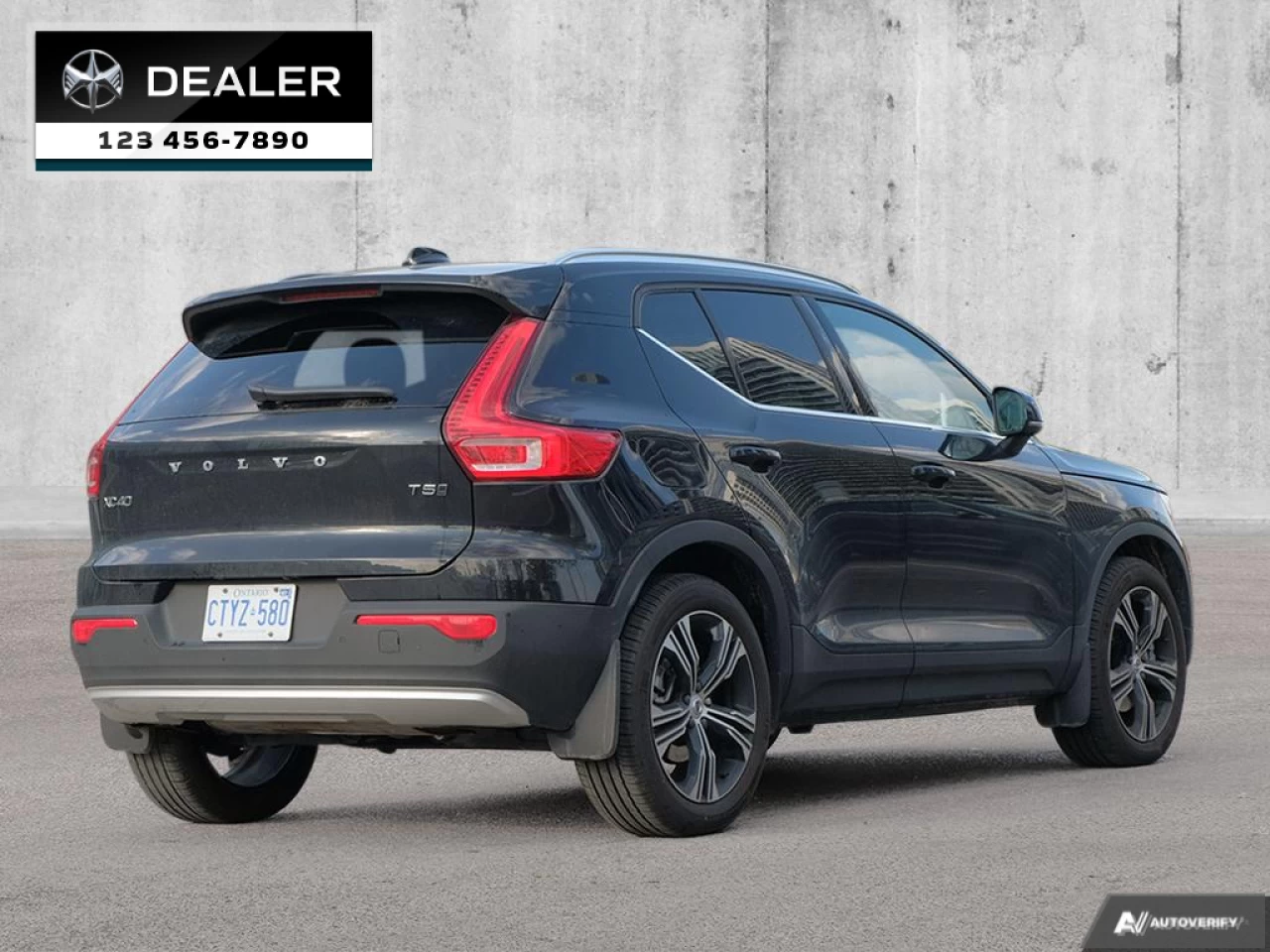 2022 Volvo XC40 T5 Inscription Main Image