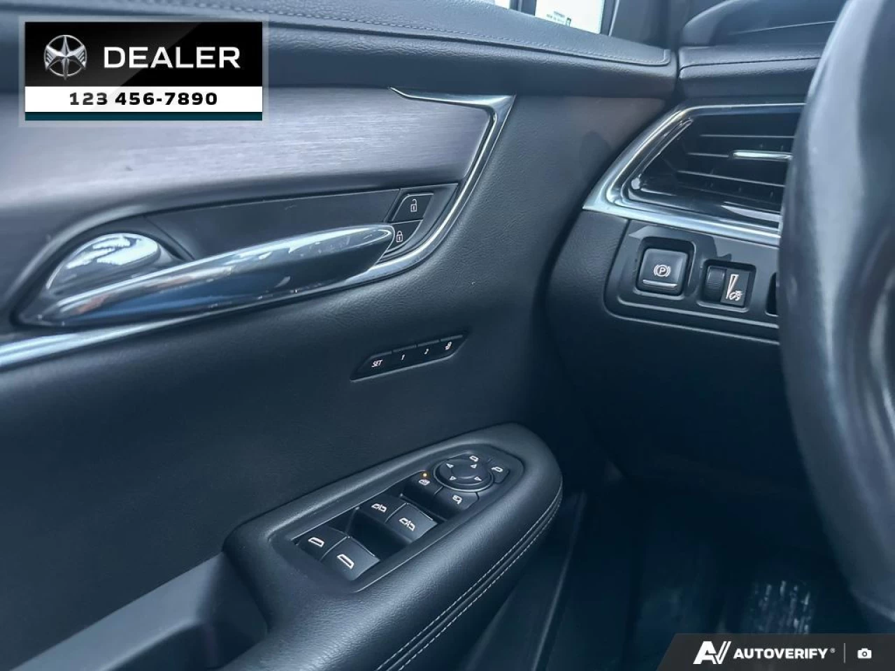 2022 Cadillac XT6 Luxury Main Image