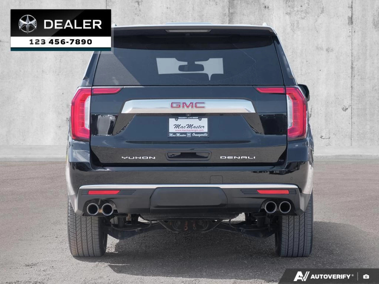 2021 GMC Yukon Denali Main Image