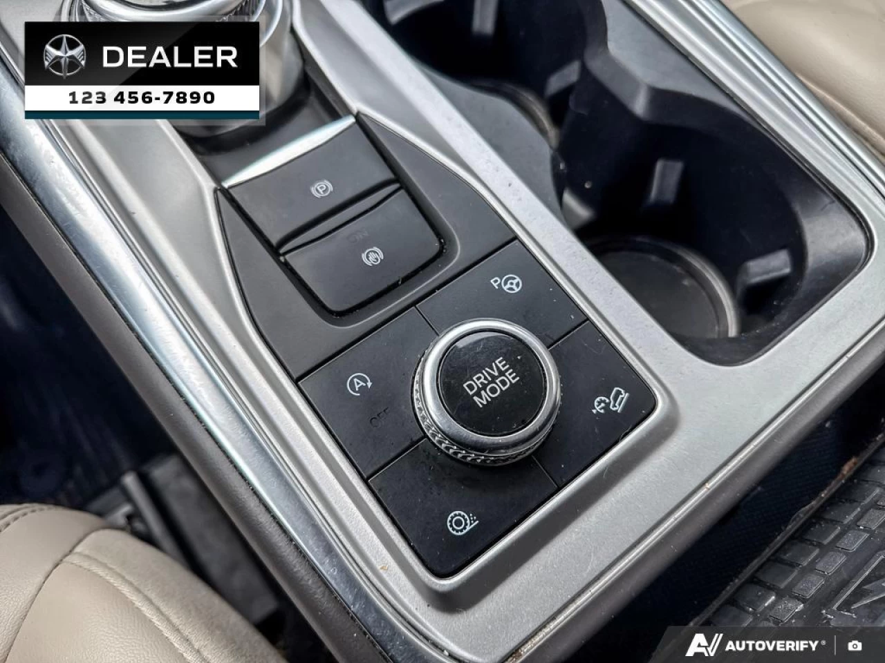 2020 Ford Explorer Platinum Main Image
