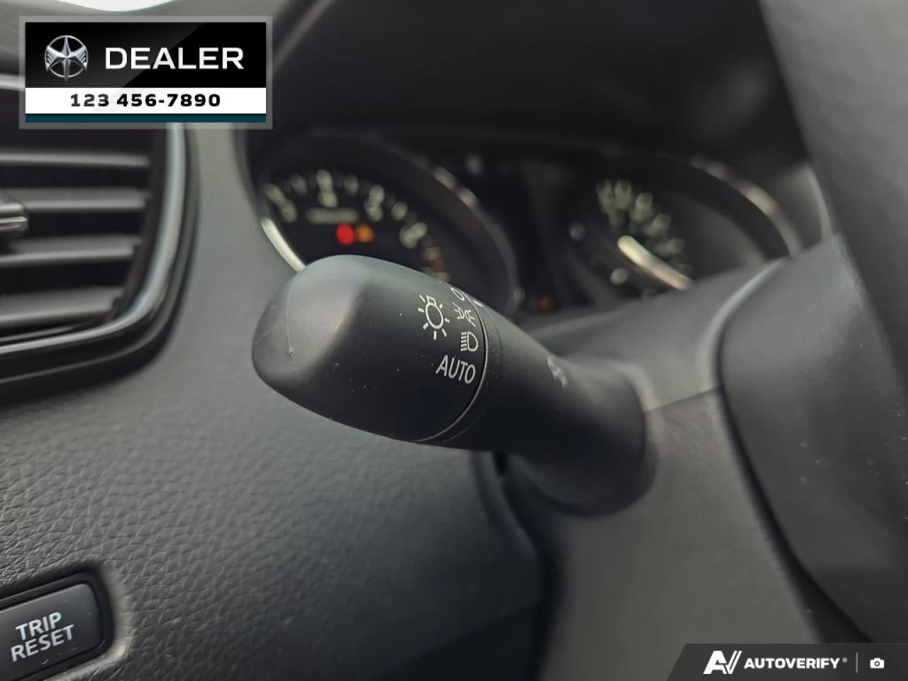 2021 Nissan Qashqai S AWD Main Image