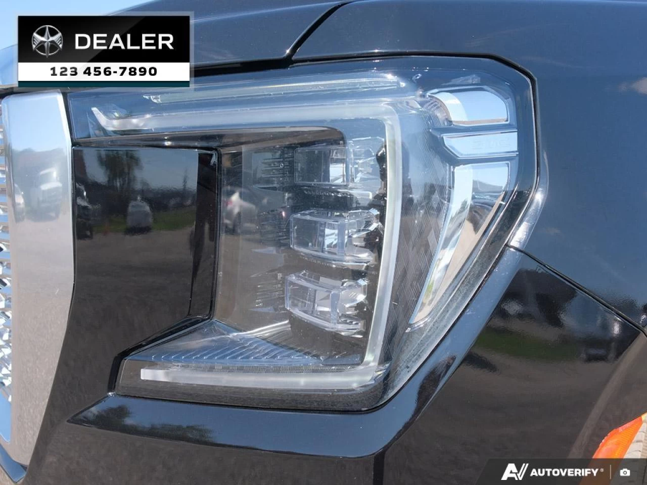 2021 GMC Yukon Denali Image principale