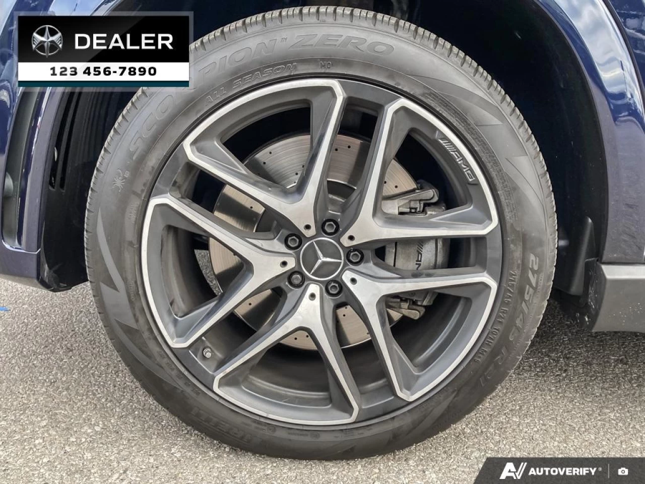 2021 Mercedes-Benz GLE 450 4MATIC Main Image