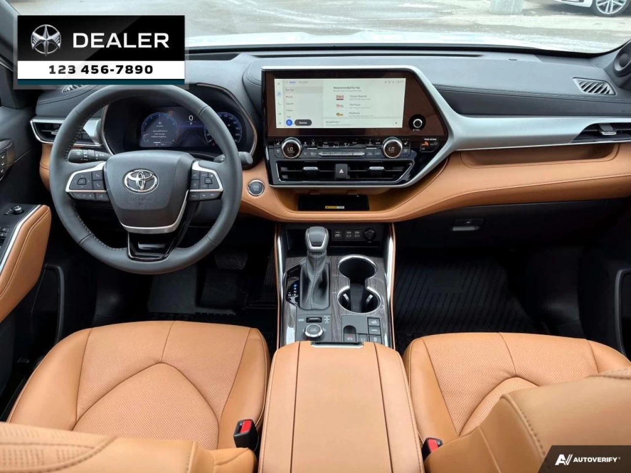 2023 Toyota Highlander Limited Image principale