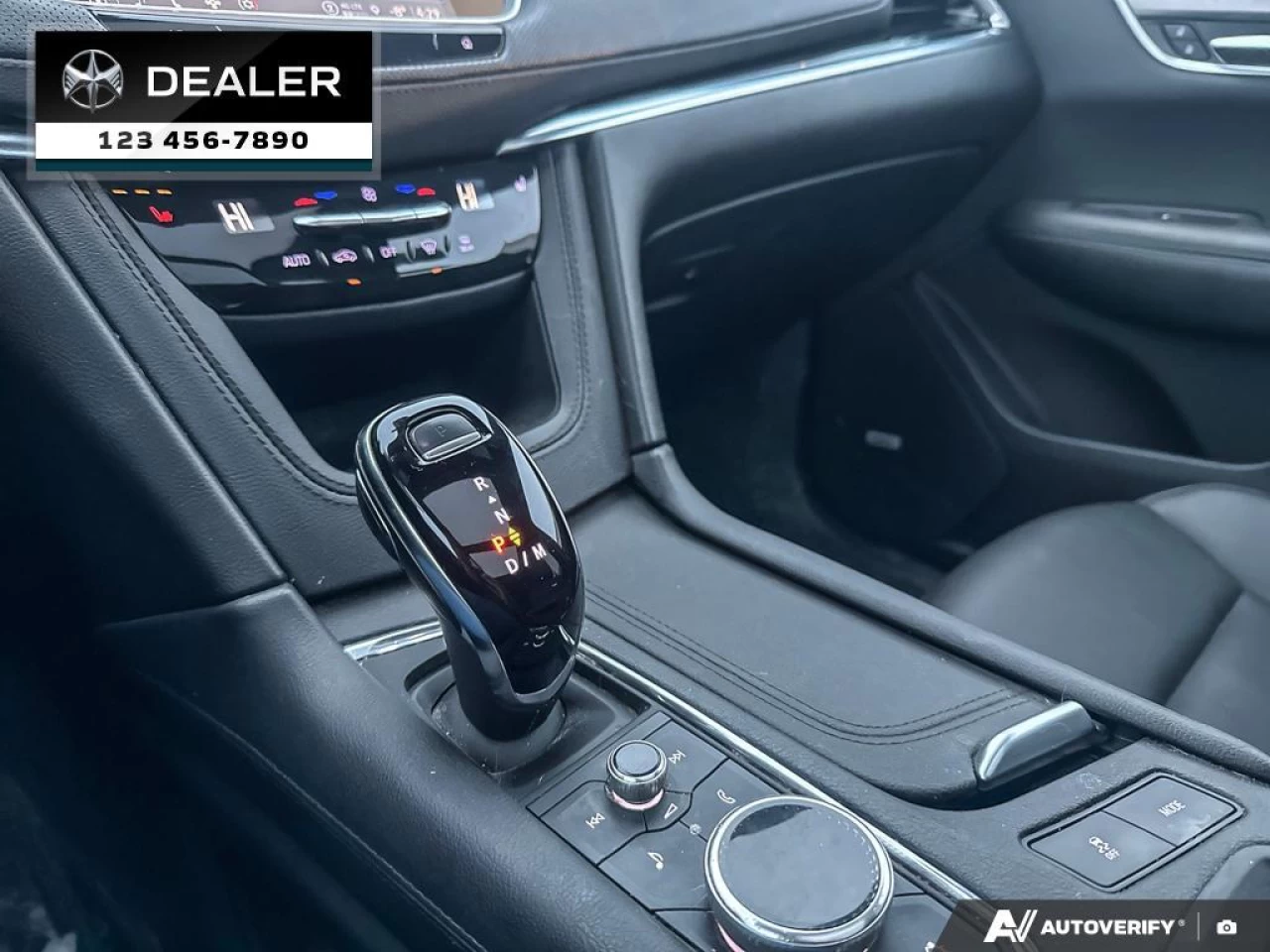 2022 Cadillac XT6 Luxury Main Image