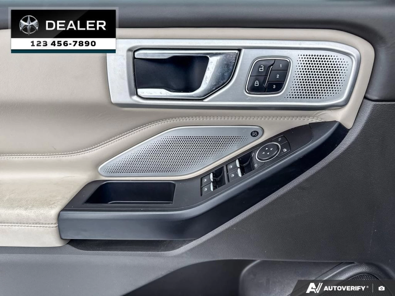 2020 Ford Explorer Platinum Main Image