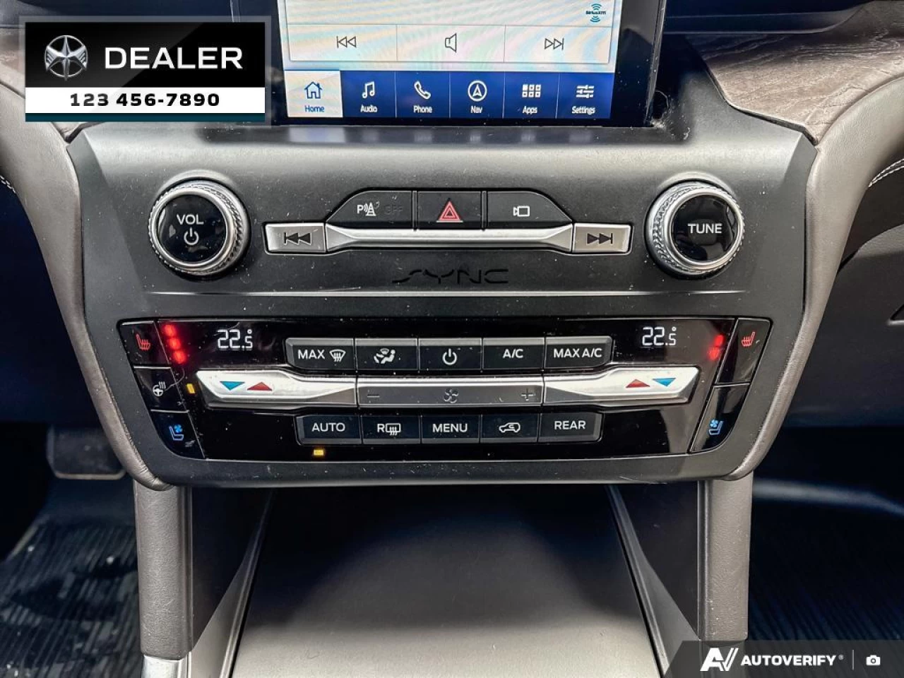 2020 Ford Explorer Platinum Image principale