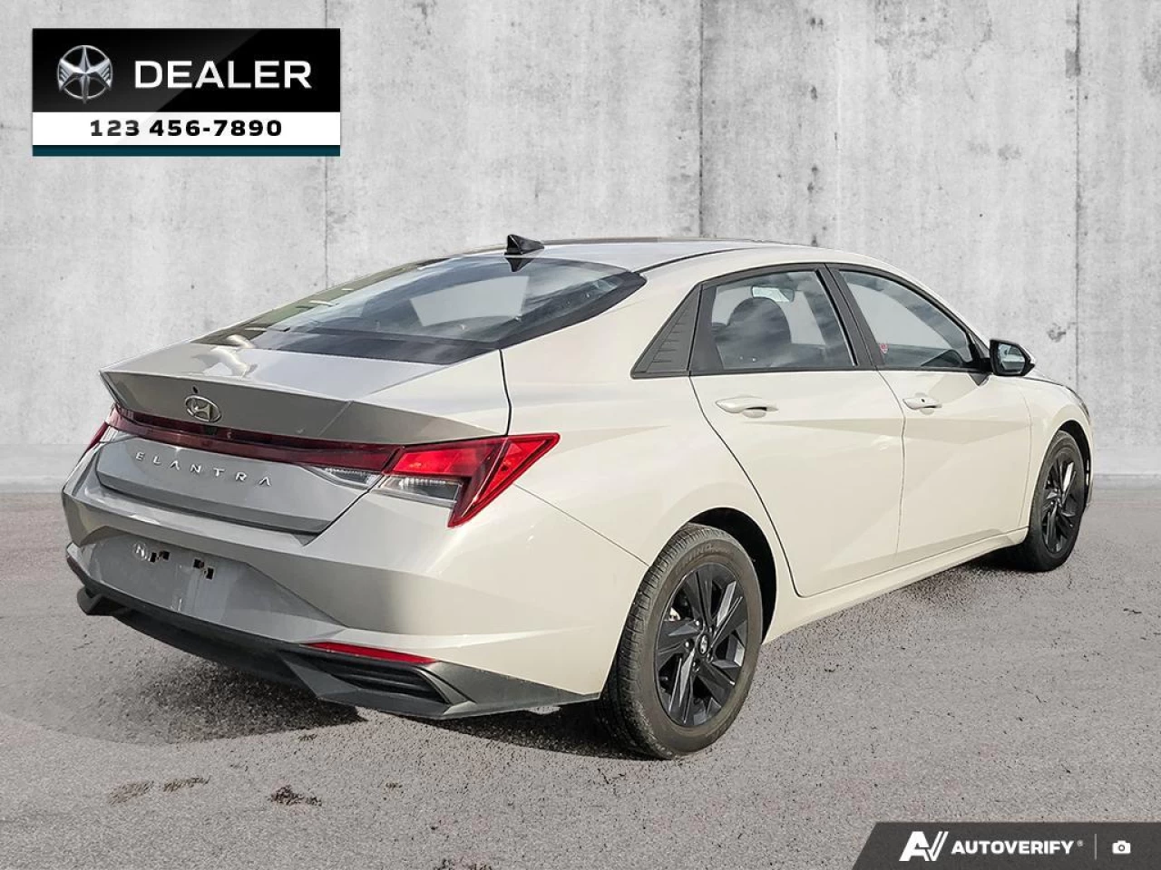 2022 Hyundai Elantra Preferred Image principale