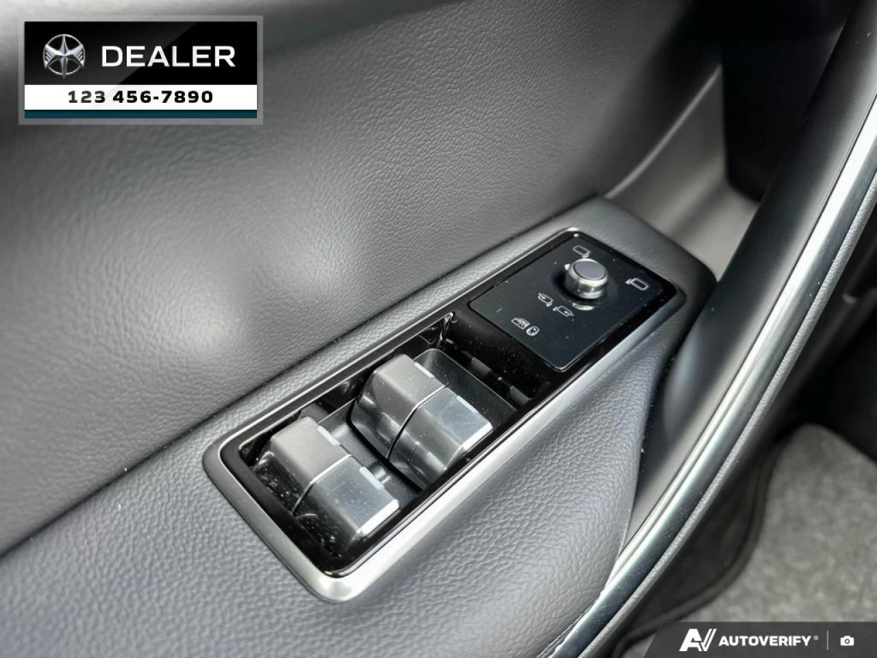 2023 Jaguar F-Pace P250 R-Dynamic S Image principale