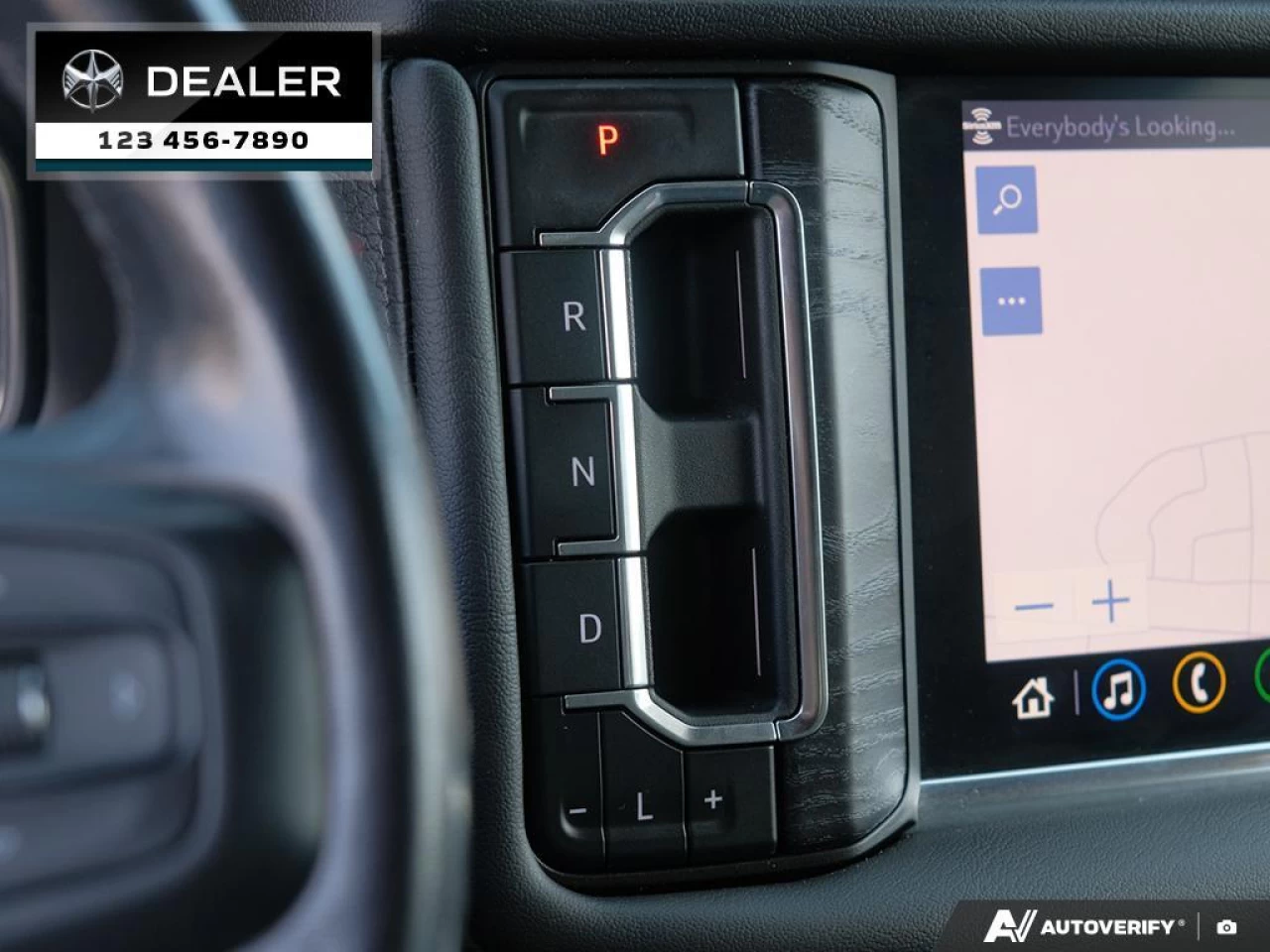 2021 GMC Yukon Denali Image principale