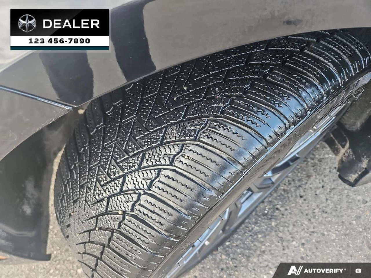 2021 BMW 3 Series 330i xDrive Sedan North America Image principale