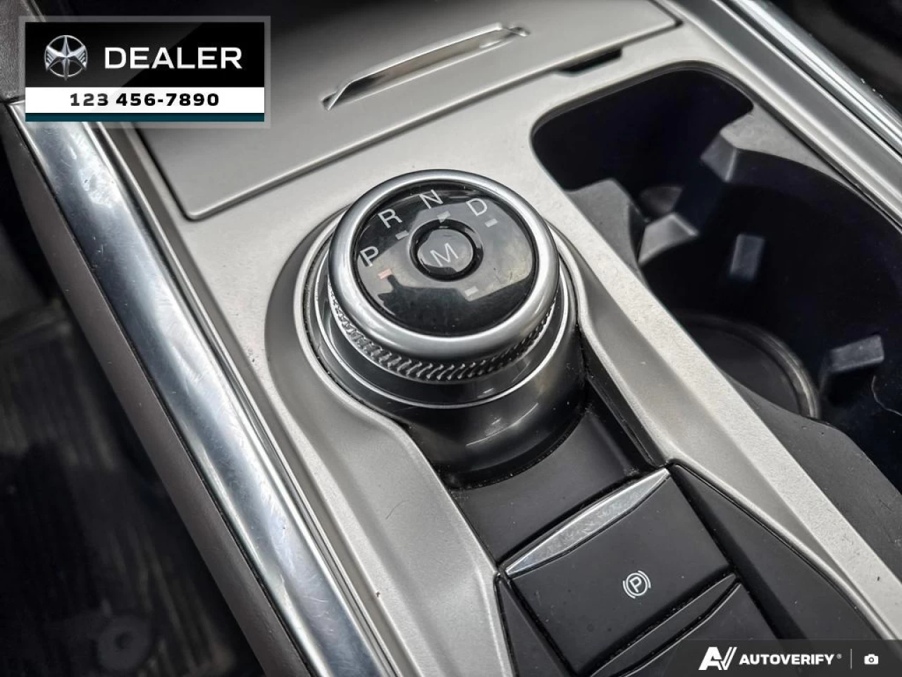 2020 Ford Explorer Platinum Image principale