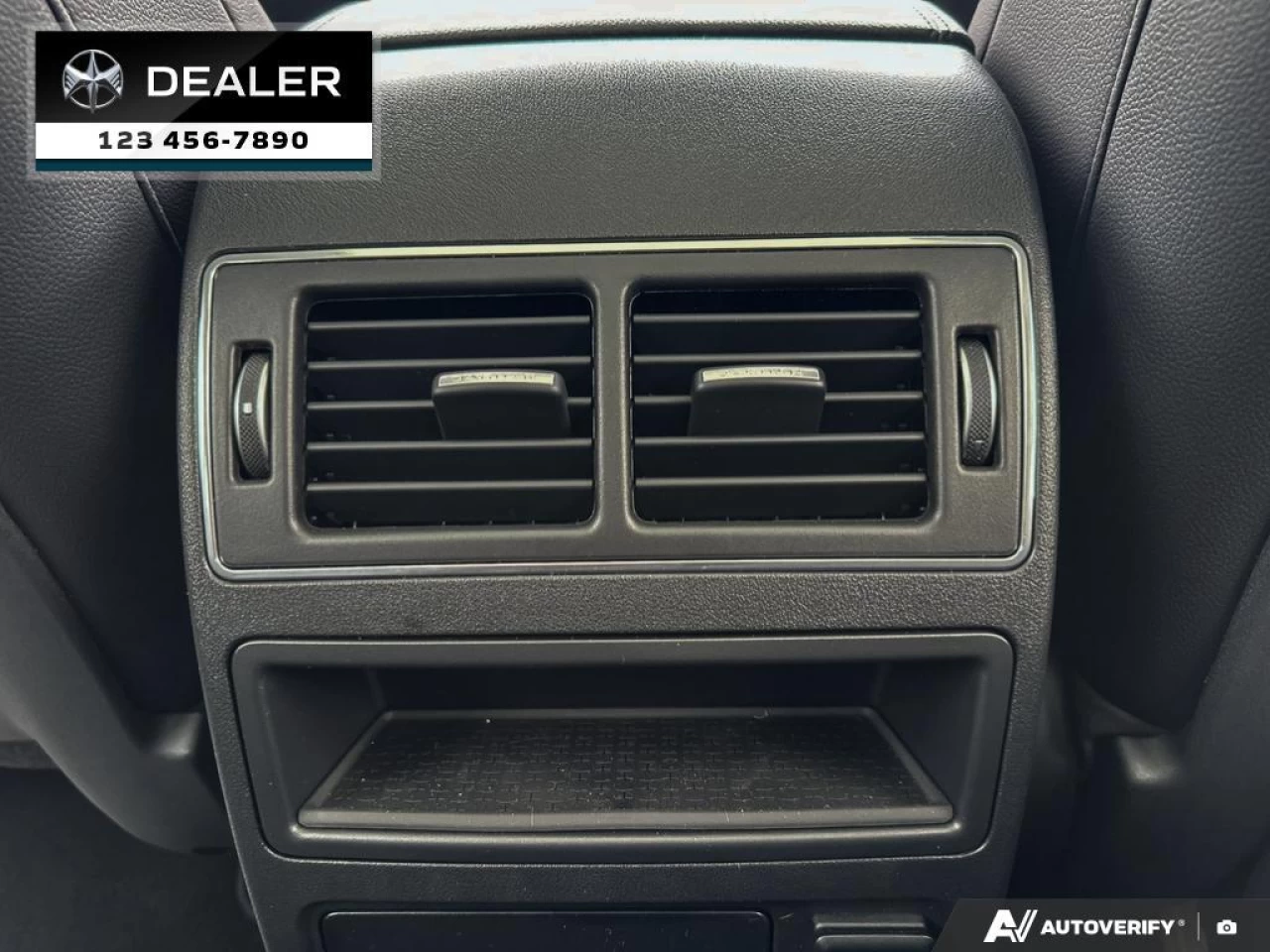 2023 Jaguar F-Pace P250 R-Dynamic S Image principale