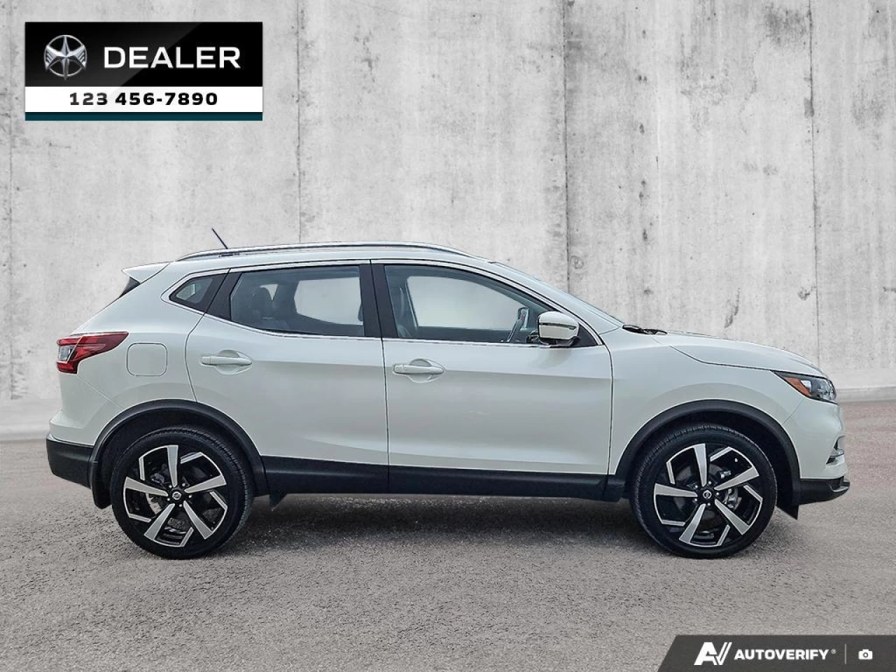 2021 Nissan Qashqai S AWD Main Image