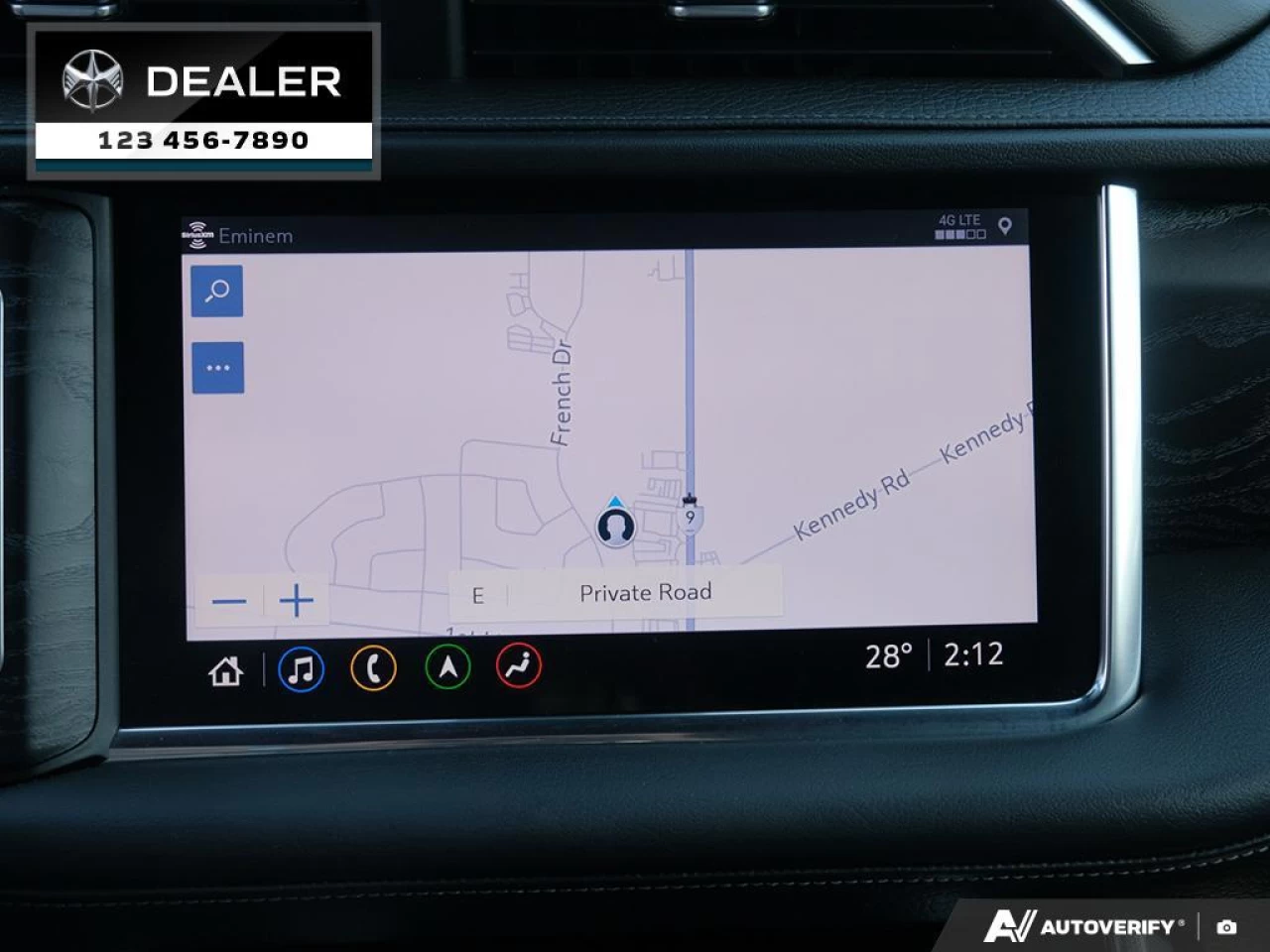 2021 GMC Yukon Denali Image principale